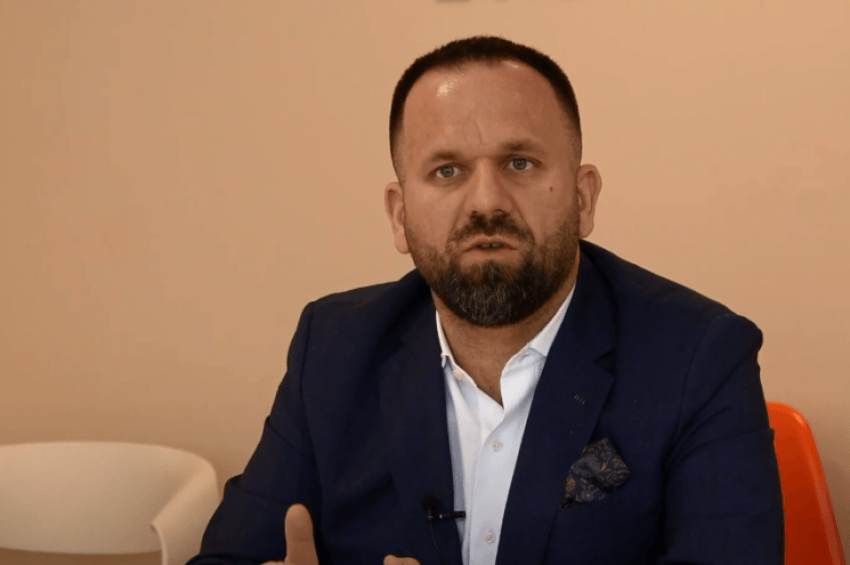 LDK kërkon vendim të Gjykatës Kushtetuese për presidentin  kritika për kontrollin e pushteteve