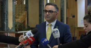 Besnik Tahiri: Kërkojmë të mos abuzohet me ditën më të rëndësishme të Kosovës, sikur bëri, Kurti duke folur për veten