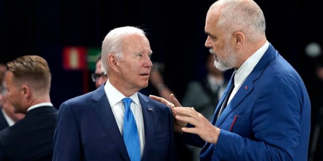 Edi Rama i ka dërguar një mesazh solidarizimi kryetari, Joe Biden, pas vrasjes së 3 ushtarëve amerikanë në Jordani