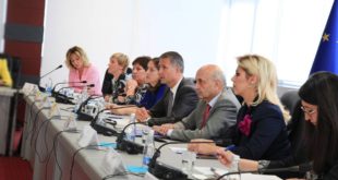 Blerta Deliu-Kodra: Qeveria nga 82 anëtarë të bordeve gjatë vitit 2015 ka përzgjedhur vetëm pak femra
