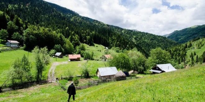 Komisioni shtetëror për Demarkacionin konfirmon se qytetarët e Kosovës i kanë paguar taksa Malit të Zi