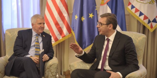 Scott: Kosova e Serbia të tregojnë fleksibilitet në arritjen e një zgjidhjeje që do t’i kontribuonte stabilitetit në rajon