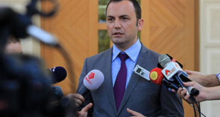 Zëvendëskryeministri i Maqedonisë, Bujar Osmani viziton sot Kosovën