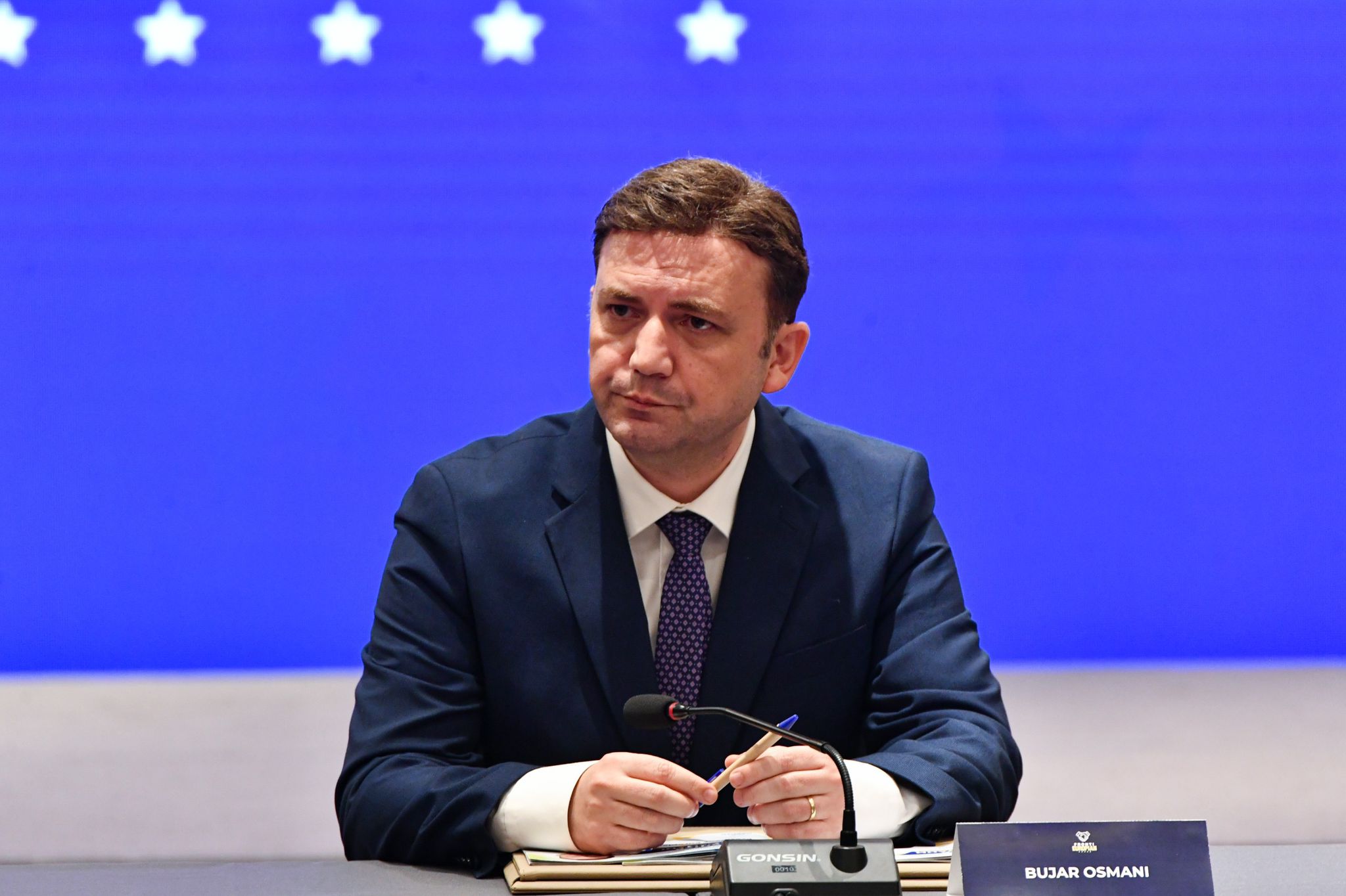 Bujar Osmani paralajmëron mekanizma për efikasitet  Çair 48  dhe tabelë publike  a do të bëhet Komuna e Çairit më në fund efikase në punë 
