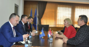 Ministri i Arsimit, Shkencës dhe Teknologjisë, Shyqiri Bytyqi, është takuar me ambasadoren e Kroacisë në Kosovë, Maria Kapitanoviq