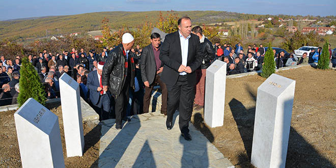 Në fshatin Çabiq u përurua Kompleksi Memorial “ Monumenti i Lirisë”, kushtuar komandat Mujë Krasniqit