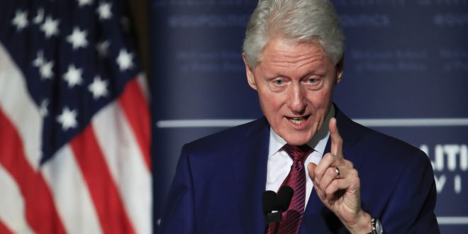 Ish-kryetari i SHBA-ve, Bill Clinton e viziton Kosovën në shënim të 20 vjetorit të lirisë dhe hyrjes së trupave të NATO-s