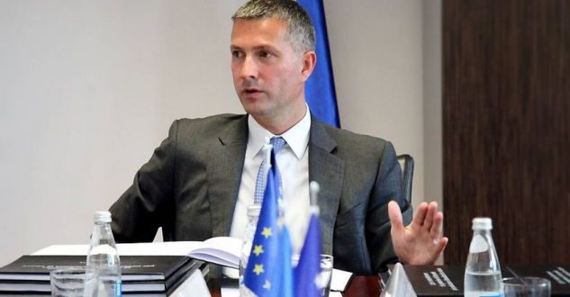 Këshilltari i kryetarit të vendit, Bekim Çollaku: Ushtria më 2018, anëtarësimi në BE dhe NATO më 2025