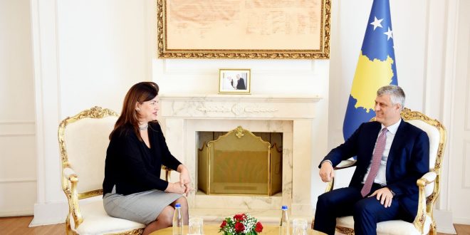 Kryetari i Republikës së Kosovës, Hashim Thaçi, ka pritur sot në takim kryetaren e KQZ-së, Valdete Daka