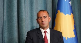 Daut Haradinaj, kandidat për kryetar të kryeqytetit, prezanton sloganin për Prishtinën