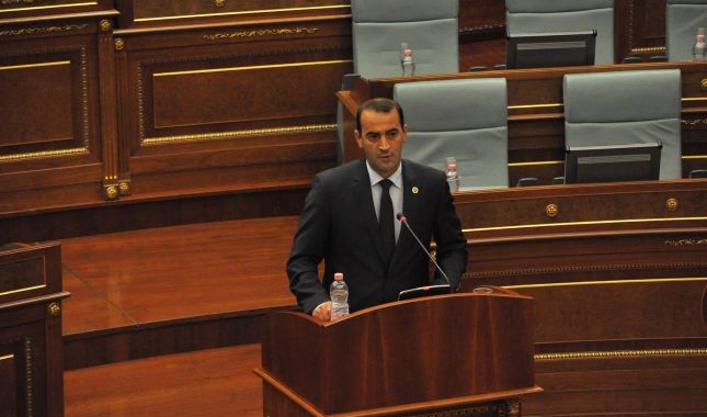 Kurti njihet për eliminim    Haradinaj përmend largimet nga VV dhe përfshin edhe Osmanin