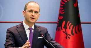 Ditmir Bushati thotë se në lidhje me Kosovën, Serbia vazhdon të këtë retorikë të shekullit XIX