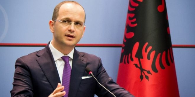 Ditmir Bushati thotë se në lidhje me Kosovën, Serbia vazhdon të këtë retorikë të shekullit XIX