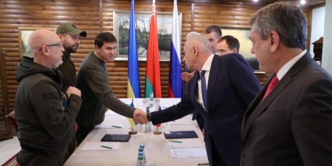 Kanë përfunduar bisedimet e dyta mes delegacionit të Ukrainës e Rusisë të mbajtur në afërsi të kufirit: Ukrainë-Bellorusi