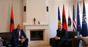 Kandidati për kryeministër nga koalicioni PAN Ramush Haradinaj takohet me ministrin e Brendshëm të Shqipërisë