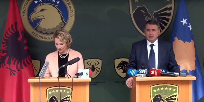 Ministri Demolli dhe ministrja Kodheli besojnë se së shpejti FSK-ja do të shndërrohet në FAK