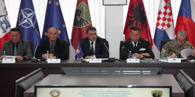 Ministri Demolli: Vendet partnere kanë rol të madh në avancimin e aftësive dhe kapaciteteve të FSK-së