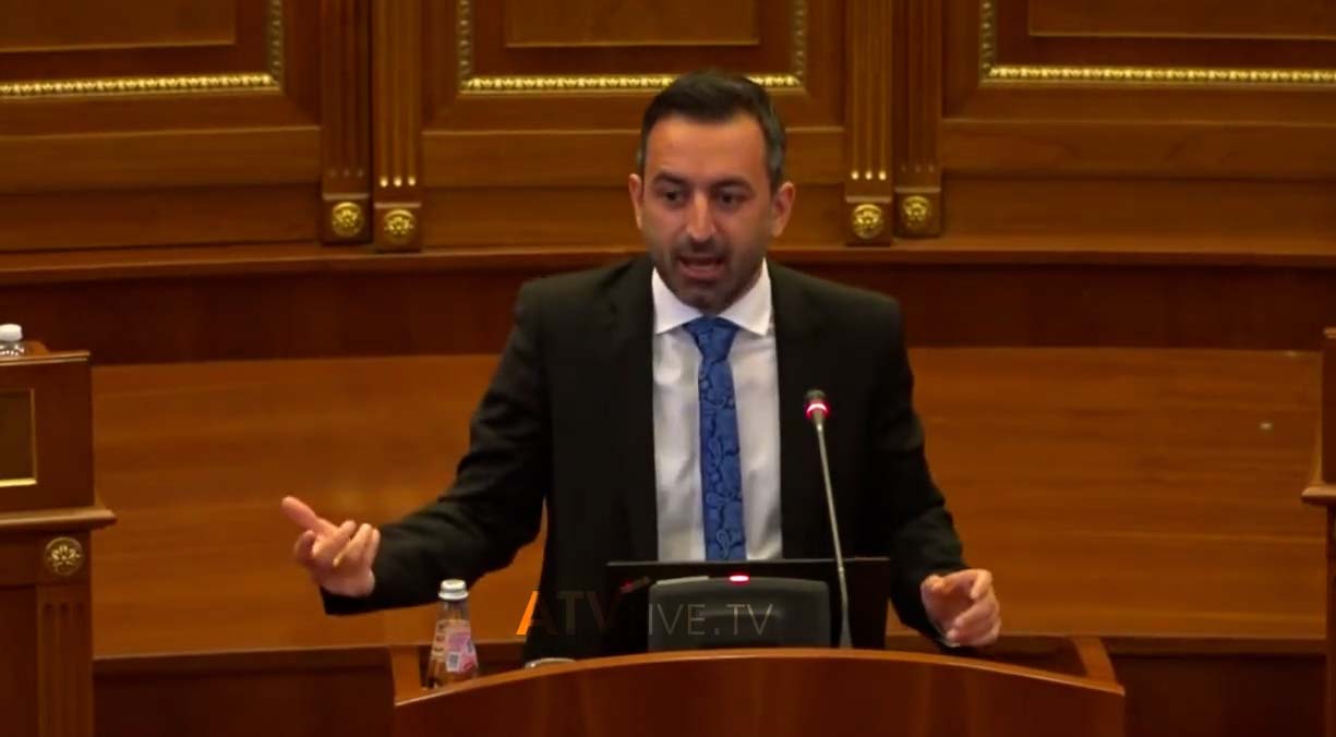 Dimal Basha  Zgjedhet kryetar i Kuvendit me mbështetje të rëndësishme deputetësh