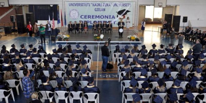 U mbajt ceremonia e diplomimit te studentëve të Universitetit “Kadri Zeka” në Gjilan