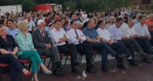 Në Kompleksin Memorial “Adem Jashari”, në Prekaz po mbahet manifestimi “Ditët e Diasporës