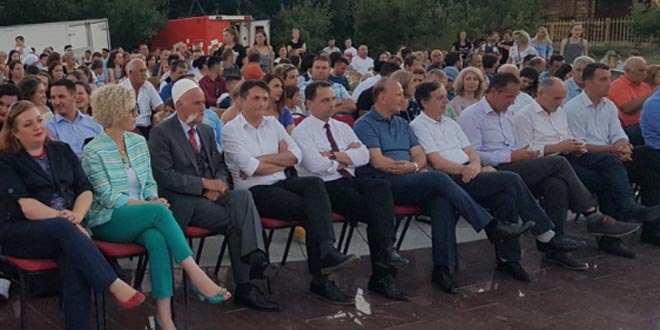 Në Kompleksin Memorial “Adem Jashari”, në Prekaz po mbahet manifestimi “Ditët e Diasporës