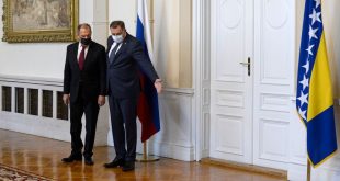 Ikonën e zhdukur ukrainase, të cilën kërkon ta gjejë Interpoli, Milorad Dodik ia kishte dhuruar ministrit rus, Llavrov