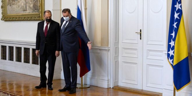 Ikonën e zhdukur ukrainase, të cilën kërkon ta gjejë Interpoli, Milorad Dodik ia kishte dhuruar ministrit rus, Llavrov
