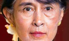 Nxirret para Gjykatës ish kryetarja e Birmanisë, Suu Kyi, e akuzuar ka vjedhur votat dhe i ka deformuar zgjedhjet