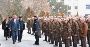 Drejtori i Përgjithshëm i Policisë së Kosovës, Rashit Qalaj viziton kadetët e rinj të policisë në Vushtrri