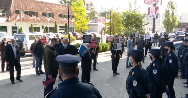 Për mos realizimin e kërkesave të tyre sot kanë protestuar bujqitë nga rajonet e ndrysshme të Kosovës