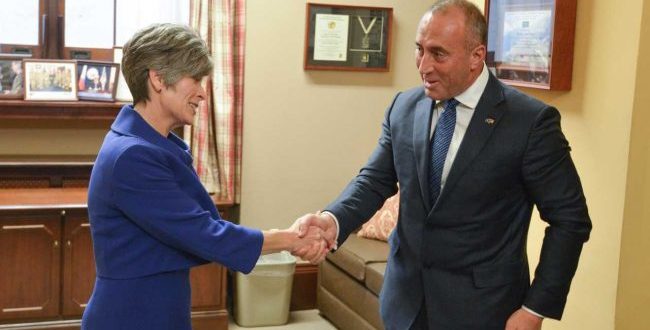 Kryeministri Haradinaj, gjatë vizitës në SHBA ka takuar, Senatoren amerikane nga shteti i Iowa-s, Joni Ernst