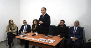 Kandidati i LDK-së për deputet, Driton Selmanaj, ka akuzuar Vetëvendosjen e Kurtit për përdorimin e një gjuhe shumë fyese gjatë fushatës