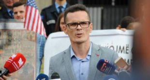 Demokracia Studentore: Rektori i Universitetit të Prishtinës “Hasan Prishtina” duhet të jep dorëheqje ose te shkarkohet