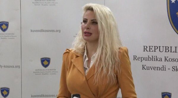 Deputetja Duda Bale, e ka paraqitur një rast prekës të një gruaje e cila është viktimë e dhunës seksuale gjatë luftës në Kosovë