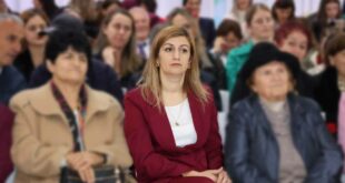 Eliona Alimani: PËRKUJTUAM ME SUKSES TË REJA 100-VJETORIN E SHKOLLËS 9-VJEÇARE “AHMET CAMI” GJORICË