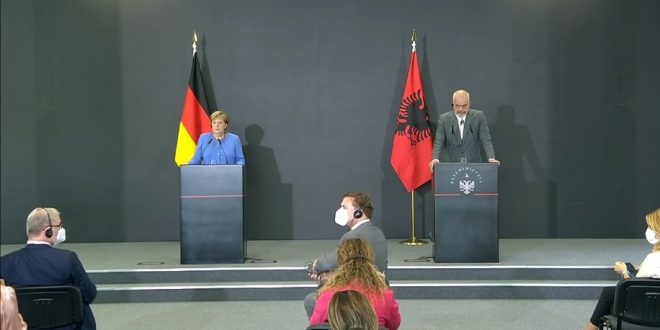 Angela Merkel: Procesi i Berlinit nuk mund të zëvendësohet nga asnjë nismë tjetër ndonëse gjërat mund të përshpejtohen