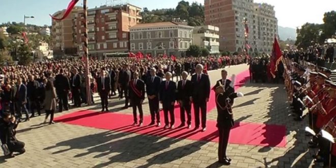 Kryeministri Edi Rama hapi në Vlorë vitin mbarëkombëtar të Gjergj Kastriotit- Skënderbeut