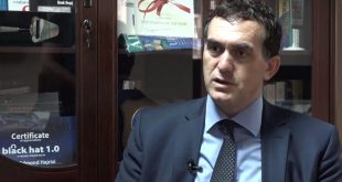 Edmond Hajrizi: UBT ka dizajnuar një sistem të integruar online për të ndihmuar studentët dhe stafin që të jenë aktiv