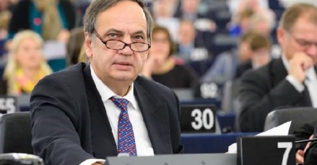 Eurodeputeti gjerman, Knut Fleckenstein kërkon që qytetarëve të Kosovës t’u jepet liberalizimi i vizave