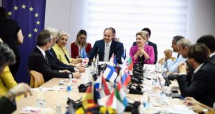 Enver Hoxhaj i takon ambasadorët e shteteve të BE-së, diskutojnë në lidhje me dialogun Kosovë - Serbi