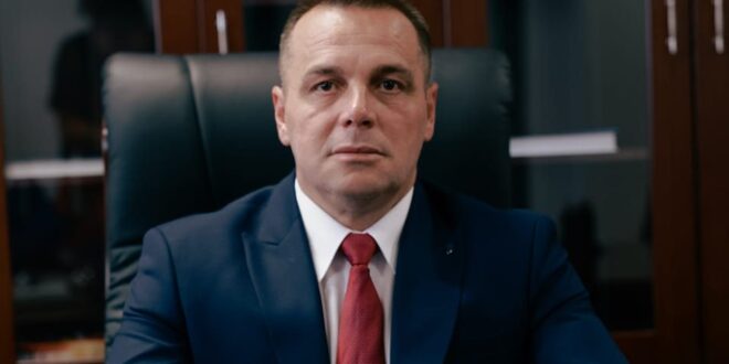 Ministri i Mbrojtjes, Ejup Maqedonci, iu ka drejtuar një letër zyrtarëve civilë të Ministrisë së Mbrojtjes dhe ushtarakëve të FSK-së