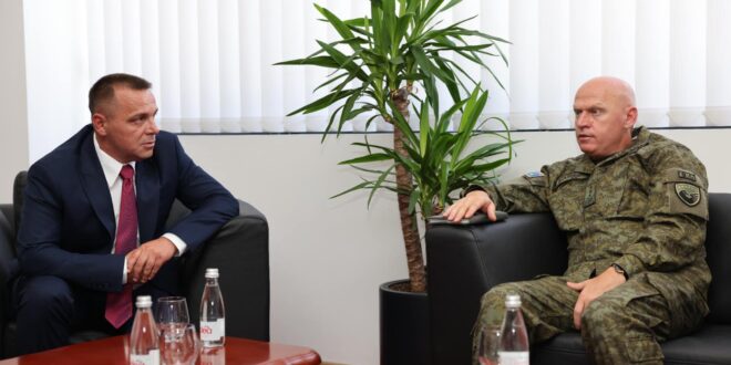 Kolonel Ejup Maqedonci, ka thënë se është i nderuar dhe i privilegjuar me emërimin e tij në krye të Ministrisë së Mbrojtjes