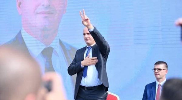 Kandidati i LDK-së për kryetar të Besianës, Ekrem Hyseni, ka konfirmuar fitoren e tij në radhën e parë të zgjedhjeve
