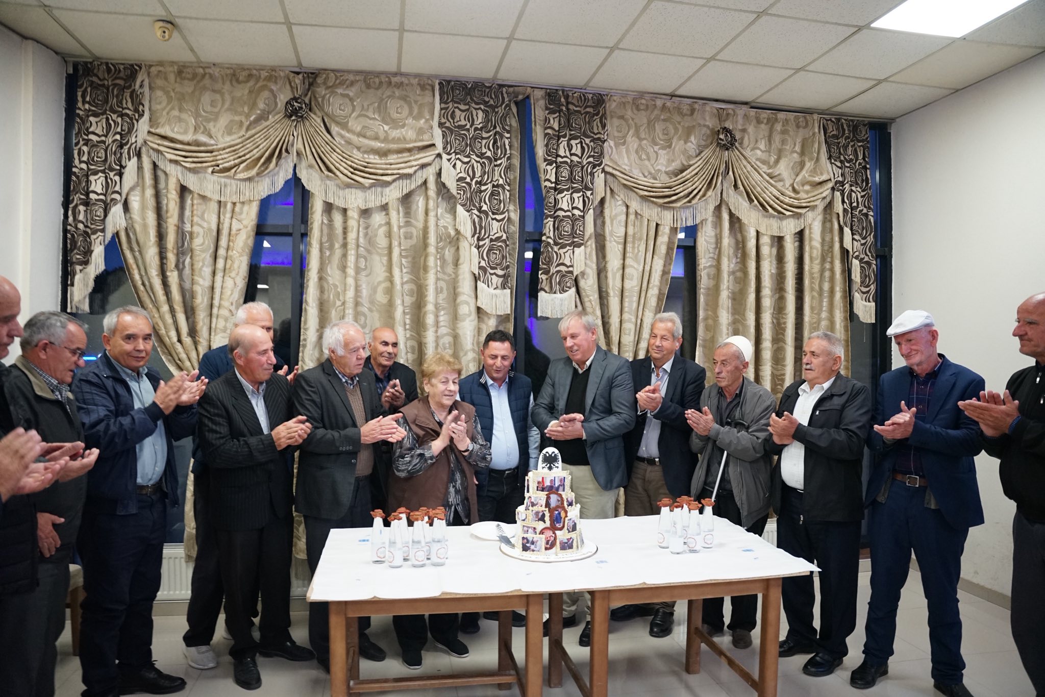 Kryetari Kastrati me Pensionistët shënuan 1 tetotin   Ditën Ndërkombëtare të të Moshuarve