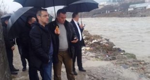 Emergjencat Civile dhe Rezervat e Shtetit kanë shpërndarë ndihma ushqimore në Tiranë