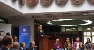 Deputetja Emini: Rinia, prijatare në rrugën evropiane të Kosovës