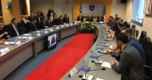Kongresmeni Engel: Të gjithë duhet ta kuptojnë se Kosova është faktor stabilizues në Ballkan