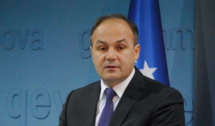 Enver Hoxhaj paralajmëron për izolim ndërkombëtar   Kosova po largohet nga Perëndimi 