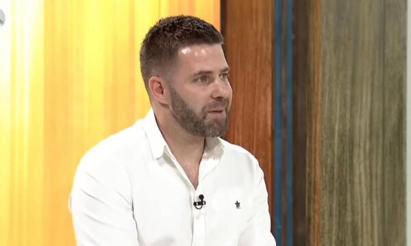 Pas 27 vitesh heshtje  djali i kirurgut Adem Ademi kërkon drejtësi  Babai im shpëtonte jetë  por u vra dhe u zhduk pa gjurmë 