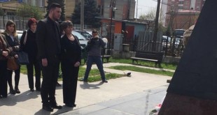 Në 17-vjetorin e plojës fashiste serbe përkujtohet masakra kundër familjes Berisha në Therandë ish-Suharekë